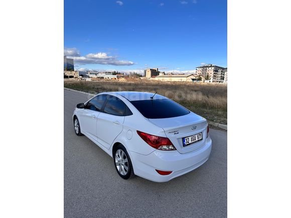 Sahibinden Hyundai Accent Blue 1.6 CRDI Mode Plus 2018 Model