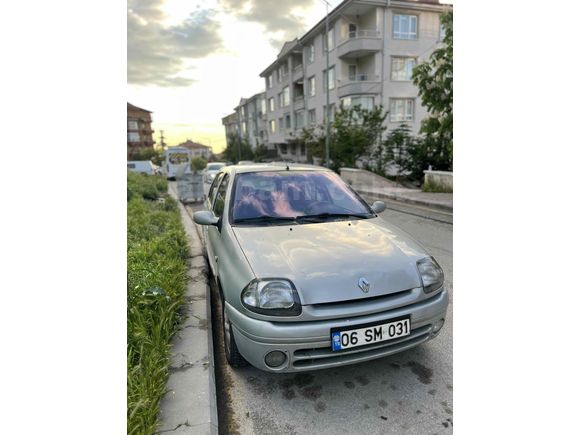 Sahibinden Renault Clio 1.6 RXT 2000 Model 