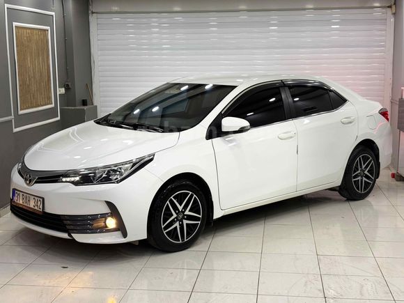 Toyota Corolla 1.6 Touch 2018 Model Hatasız