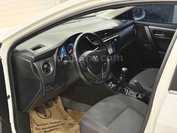 Toyota Corolla 1.6 Touch 2018 Model Hatasız
