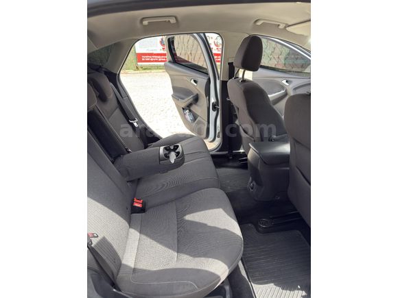 Sahibinden Ford Focus 1.6 Ti-VCT Titanium 2012 Model