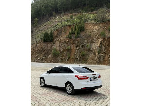 Sahibinden Ford Focus 1.6 Ti-VCT Titanium 2012 Model