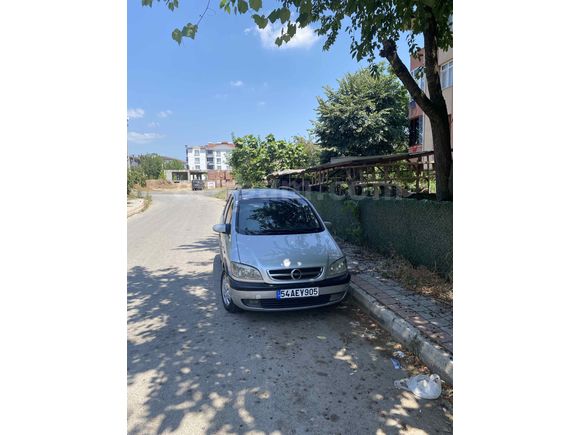 Temiz aile aracı 