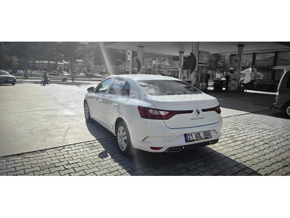 Sahibinden Renault Megane 1.5 Blue DCI Joy 2022 Model