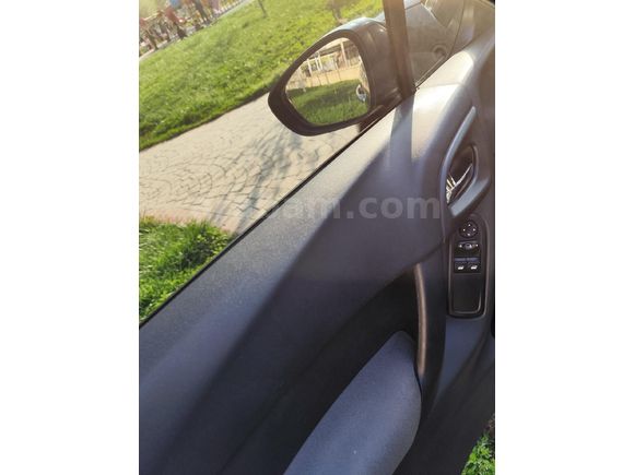 Sahibinden Citroen C3 1.4 Attraction 2010 Model  199.000 km Siyah