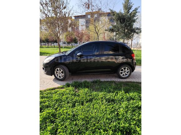 Sahibinden Citroen C3 1.4 Attraction 2010 Model  199.000 km Siyah