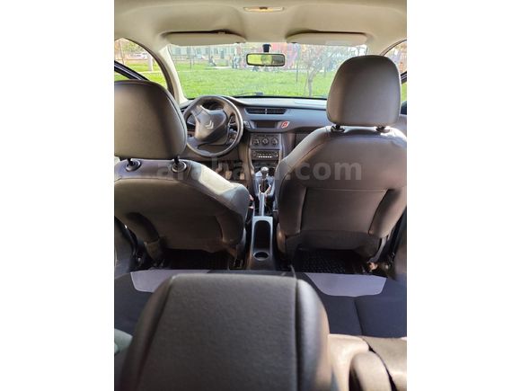 Sahibinden Citroen C3 1.4 Attraction 2010 Model  199.000 km Siyah