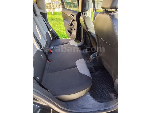 Sahibinden Citroen C3 1.4 Attraction 2010 Model  199.000 km Siyah