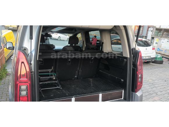 Sahibinden Opel Combo 1.5 CDTI Ultimate 2024 Model  27.000 km Gri