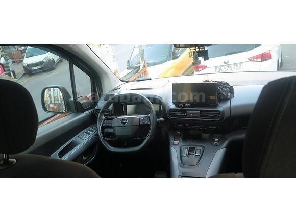 Sahibinden Opel Combo 1.5 CDTI Ultimate 2024 Model  27.000 km Gri