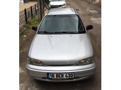 hundai accent 1.5 gls Otomatik vites Klimalı düşük km