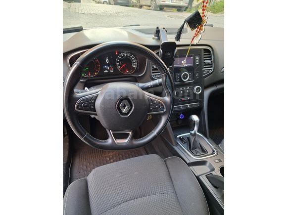Sahibinden Renault Megane 1.3 TCe Joy 2022 Model