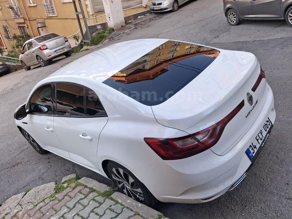 Sahibinden Renault Megane 1.3 TCe Joy 2022 Model