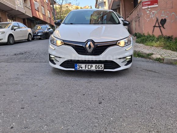 Sahibinden Renault Megane 1.3 TCe Joy 2022 Model
