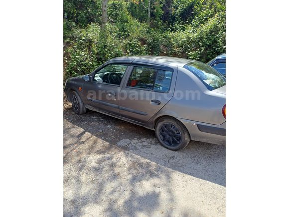 Sahibinden Renault Clio 1.4 Authentique 2004 Model