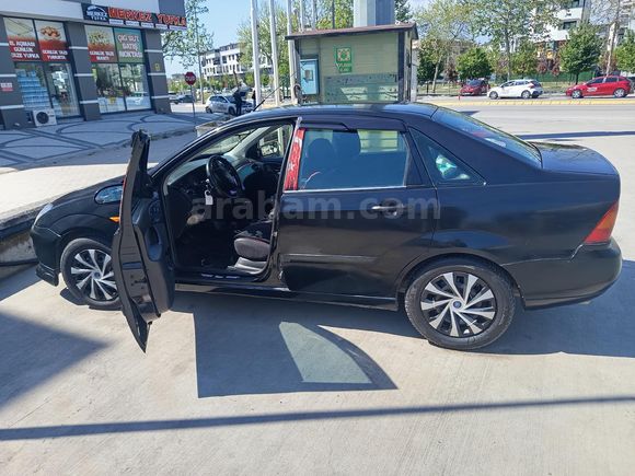 Sahibinden Ford Focus 1.6 Ambiente 2001 Model  269.000 km Siyah