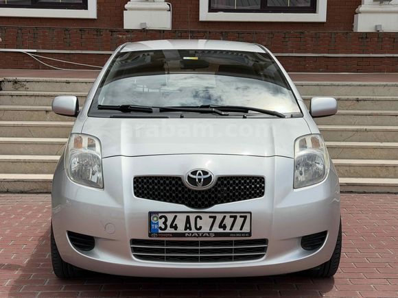 Galeriden Toyota Yaris 1.3 Terra 2007 Model Eskişehir 78.000 km Gri (Gümüş)