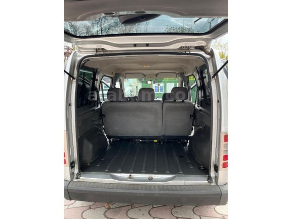Sahibinden Ford Tourneo Connect 1.8 TDCI K230L 2005 Model