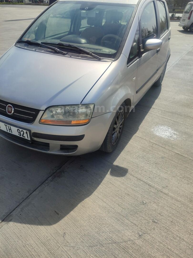 Sahibinden Fiat Idea 1.3 Multijet Dynamic 2006 Model Eskişehir 164.000 km Gri (Gümüş) 3