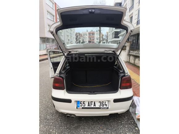 Sahibinden Volkswagen Golf 1.6 Comfortline 2001 Model  OTOMATİK vites 276.000 km Beyaz