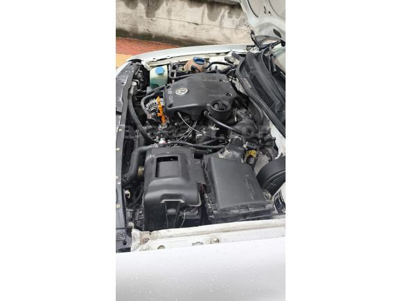 Sahibinden Volkswagen Golf 1.6 Comfortline 2001 Model  OTOMATİK vites 276.000 km Beyaz