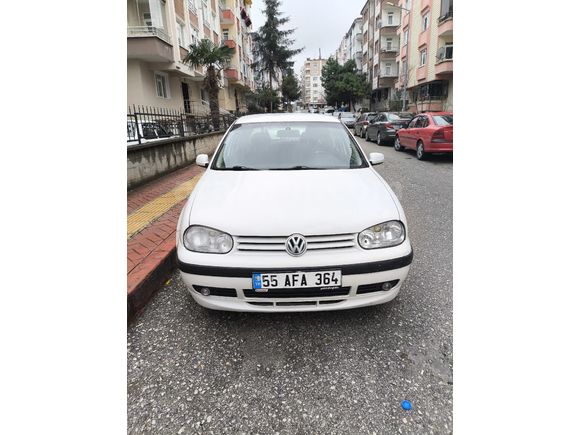 Sahibinden Volkswagen Golf 1.6 Comfortline 2001 Model  OTOMATİK vites 276.000 km Beyaz