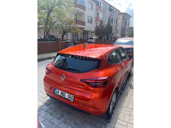 Sahibinden Renault Clio 1.0 TCe Touch 2023 Model 