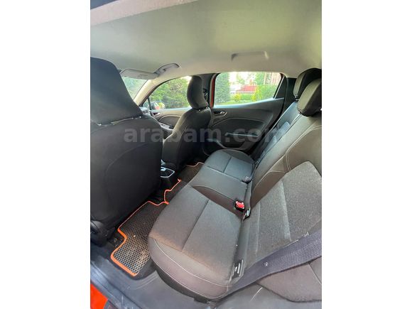 Sahibinden Renault Clio 1.0 TCe Touch 2023 Model 