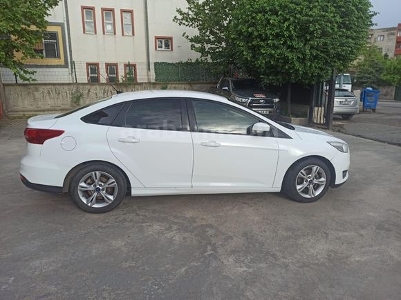 Sahibinden acillll Ford Focus 1.5 TDCi Style