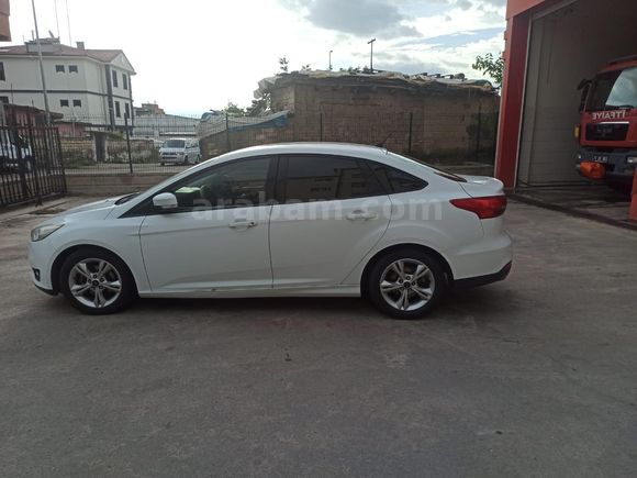 Sahibinden acillll Ford Focus 1.5 TDCi Style