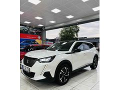Hatasız Cam tavan Hayalet Ekran Otomatik Peugeot 2008 1.2 PureTech Allure 2022 Model 