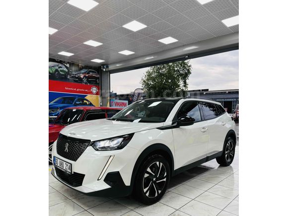 Hatasız Cam tavan Hayalet Ekran Otomatik Peugeot 2008 1.2 PureTech Allure 2022 Model 