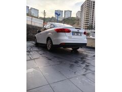 Öğretmenden Boyasız Değişensiz Ford Focus 1.6 Ti-VCT Titanium 2015 Model
