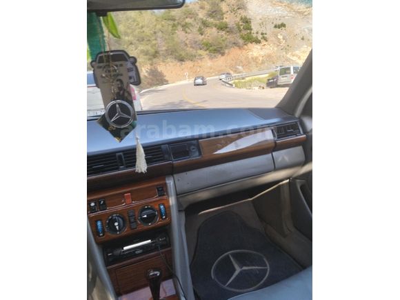 Sahibinden Mercedes - Benz E 200 1989 Model