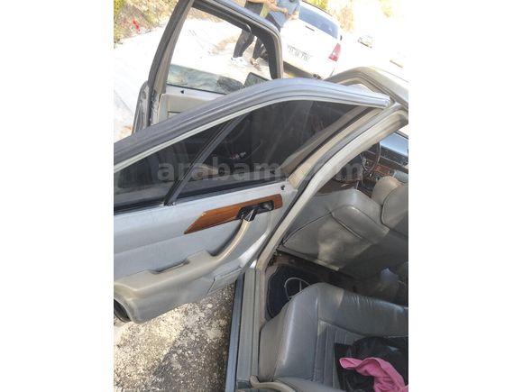 Sahibinden Mercedes - Benz E 200 1989 Model