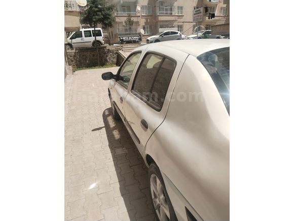 Sahibinden Renault Clio 1.5 dCi Alize 2006 Model  257.000 km Beyaz