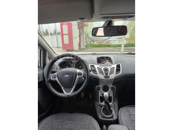 Sahibinden Ford Fiesta 1.4 Titanium 2011 Model