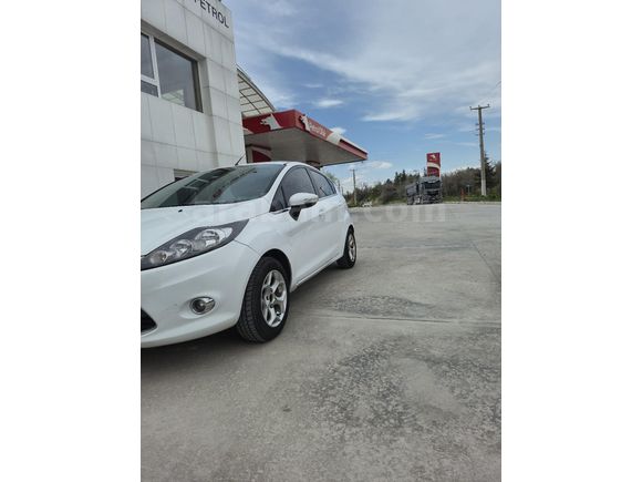 Sahibinden Ford Fiesta 1.4 Titanium 2011 Model