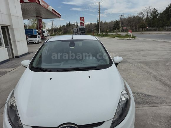 Sahibinden Ford Fiesta 1.4 Titanium 2011 Model