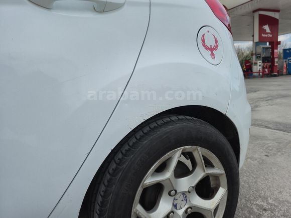 Sahibinden Ford Fiesta 1.4 Titanium 2011 Model