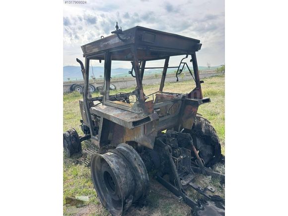 9080 Tümosan parça olarak satılık motor janzuman hidrolik sağlam