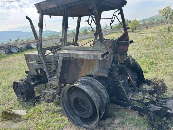 9080 Tümosan parça olarak satılık motor janzuman hidrolik sağlam