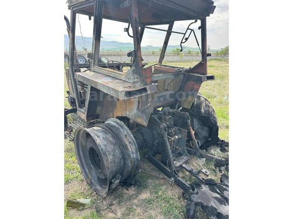 9080 Tümosan parça olarak satılık motor janzuman hidrolik sağlam