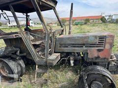 9080 Tümosan parça olarak satılık motor janzuman hidrolik sağlam
