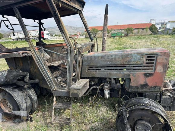 9080 Tümosan parça olarak satılık motor janzuman hidrolik sağlam