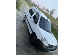 Sahibinden Peugeot Partner 2.0 HDI 2005 Model 