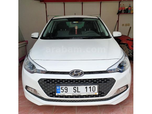 İlk Sahibinden 92000 km de  i20 1.2 MPI Style 2014