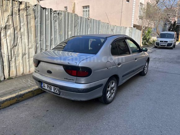 Sahibinden Renault Megane 1.9 DTi RTE 1999 Model 