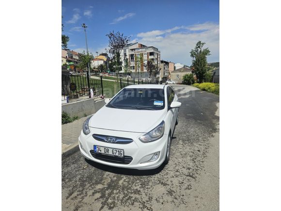 Aracım çok temiz olup tek elden kullanılmıştır. Tıriger yağ bakımı beş bin km önce yapıldı kessinlikle taksi çıkması değildir.ihtiyaçtan dolayı satlık