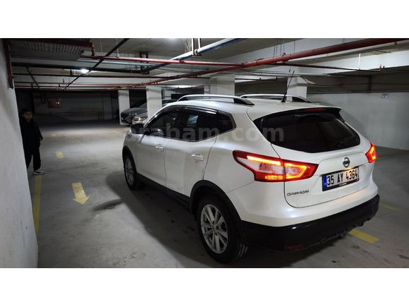 Sahibinden Nissan Qashqai 1.2 DIG-T Tekna 2015 Model  169.000 km Beyaz